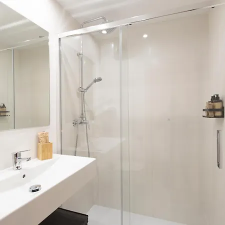 House Apartment *